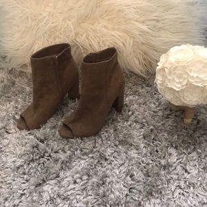 Suede peep toe heel boots EUC